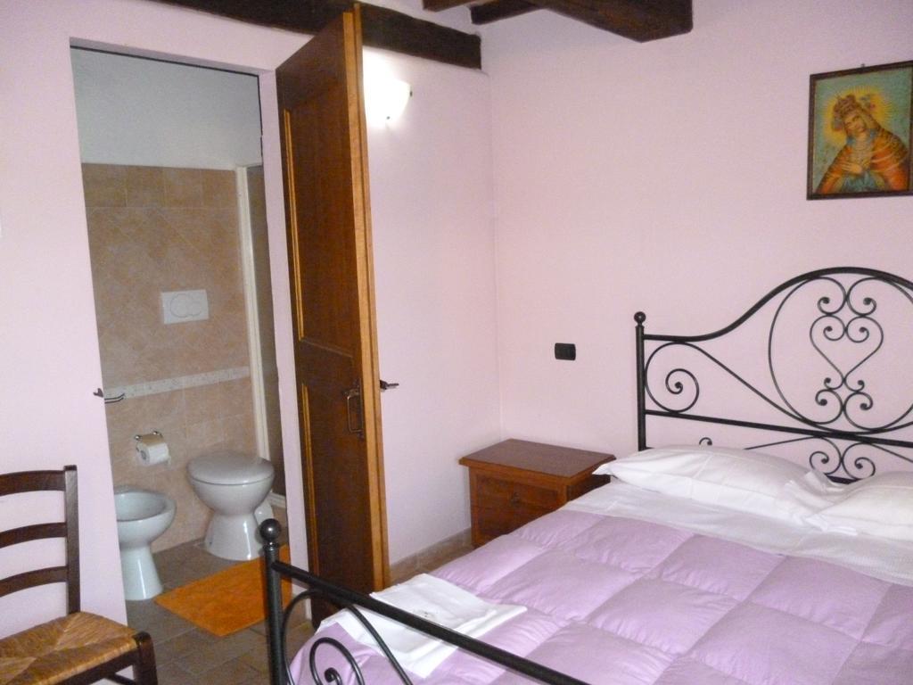 Agriturismo Ca'Verdeselle Fermignano Camera foto