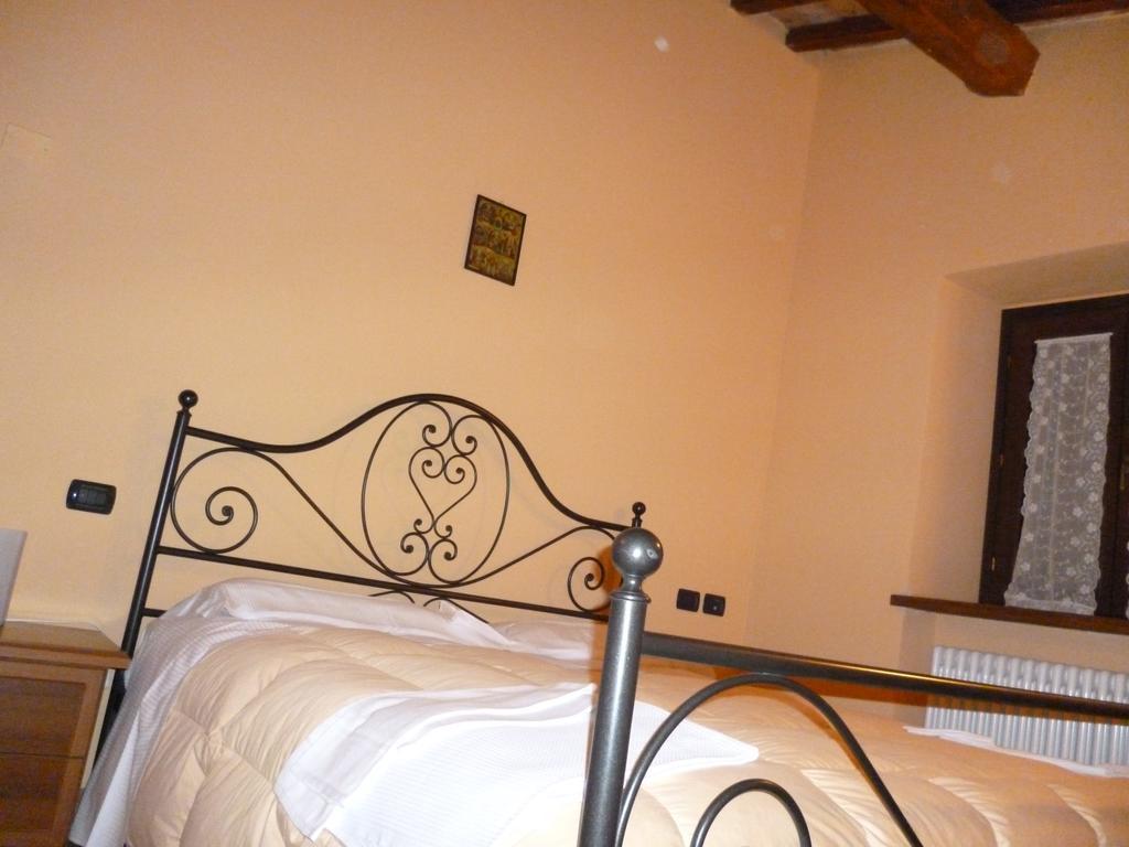 Agriturismo Ca'Verdeselle Fermignano Camera foto